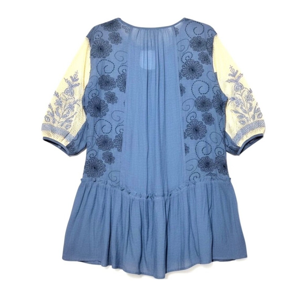 Umgee NWT Chelle Blue Embroidered Boho Tunic Top Size Medium - Picture 2 of 5